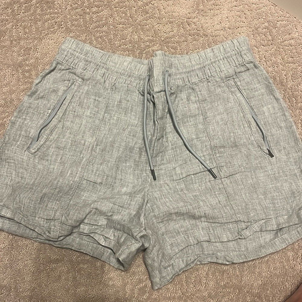 Athleta - Retreat Linen Shorts size M